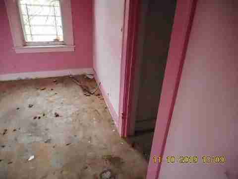 12090 Roselawn (36)_m.jpg